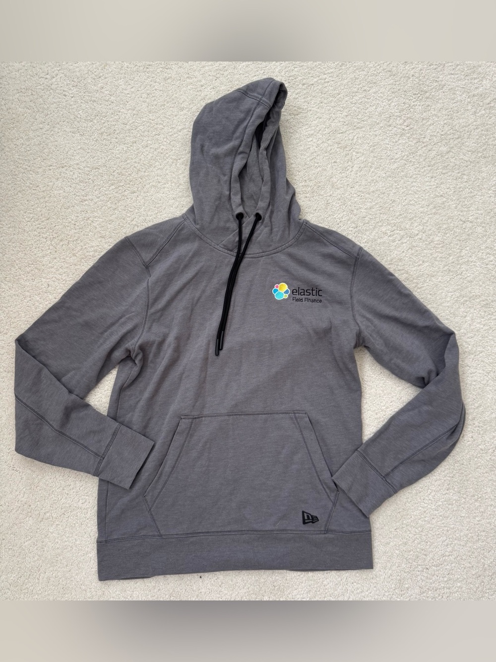 New Era men’s Gray Hooded Sweatshirt with Logo Patch